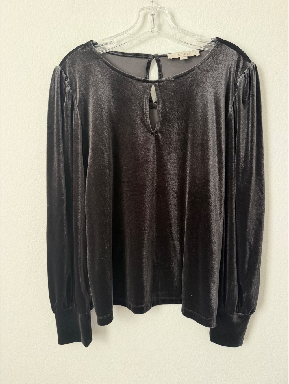 LOFT Black/Gray Velour Long Sleeve Keyhole Round Neck Blouse Women's Size L